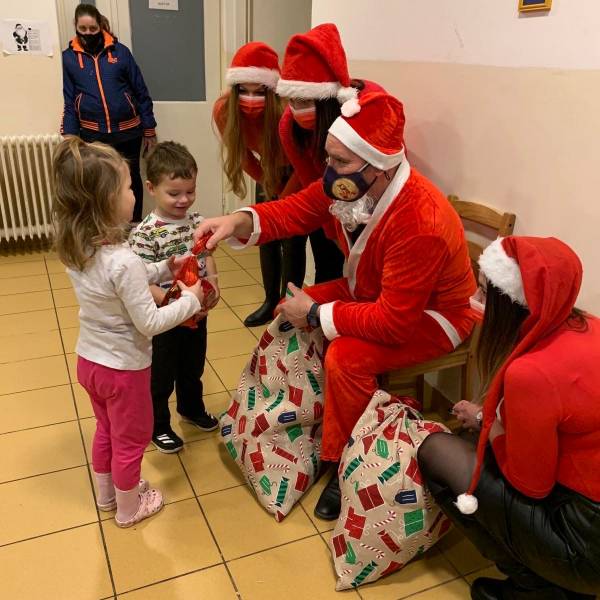 100 gyermeknek tudtunk örömet szerezni 